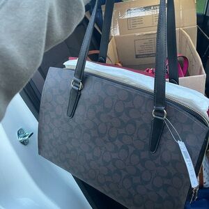 Coach Tatum carryall 40 in signature canvas